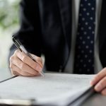 補助金申請の“頼れる専門家”は誰？行政書士法改正で変わる中小企業診断士の役割